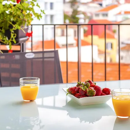 Апартаменты Parkside Marina Vista - By Lovelystay *